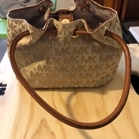 Michael Kors East West Tote Signature Jacquard - Picture 10 of 10